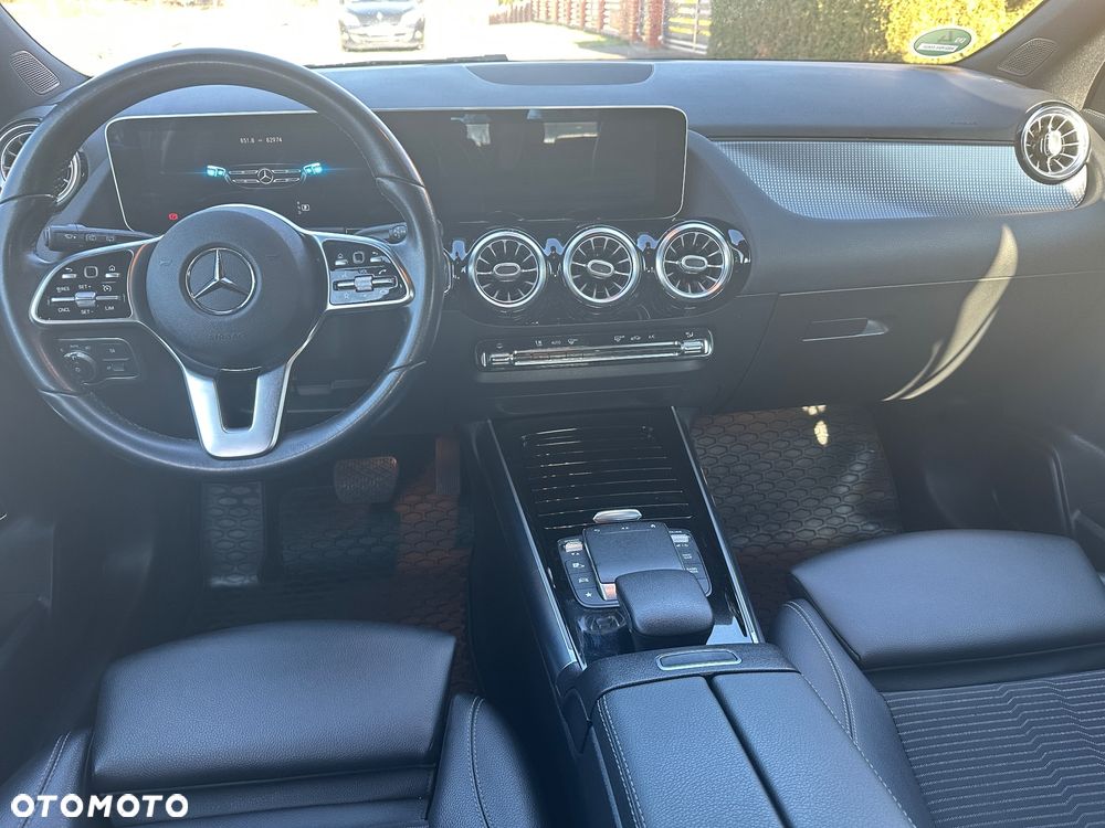 Mercedes-Benz GLA 200 Style - 8