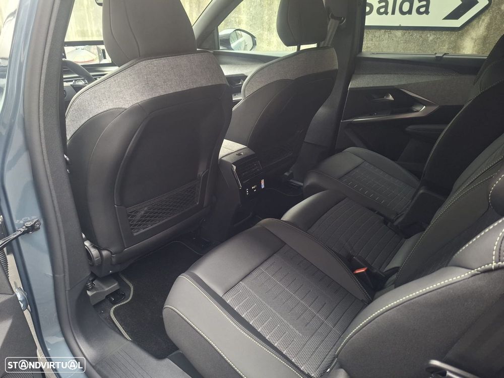 Peugeot 5008 1.2 Hybrid GT e-DCS6 - 19