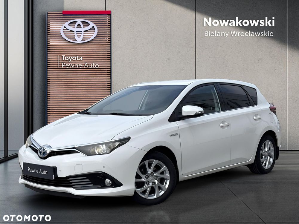 Toyota Auris - 1