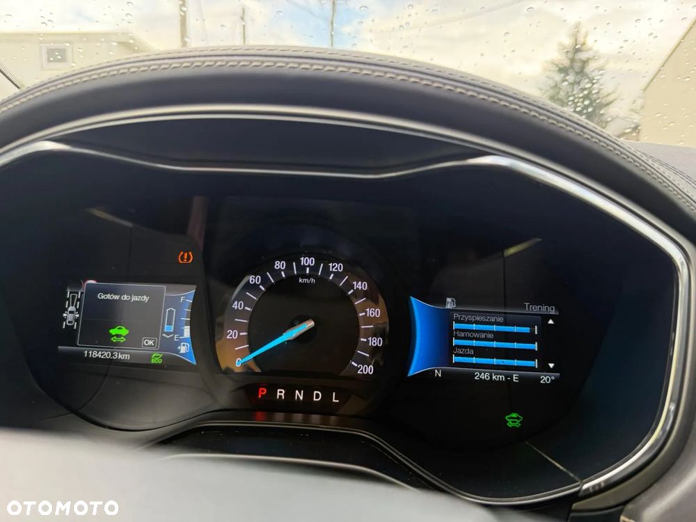 Ford Mondeo 2.0 Hybrid Vignale - 8