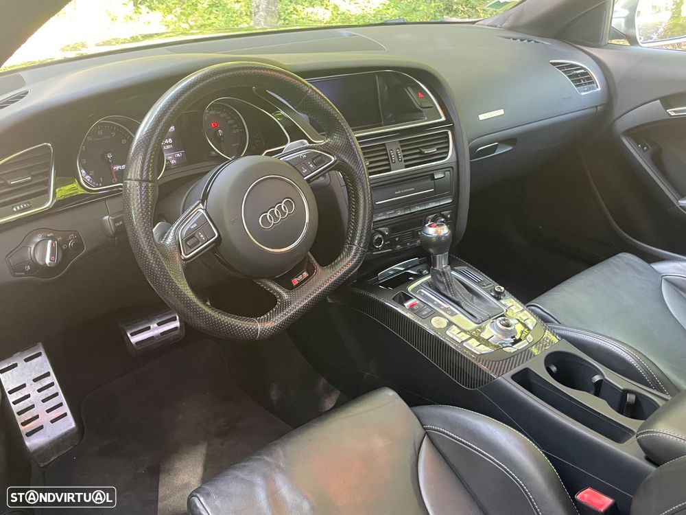 Audi RS5 S tronic - 16