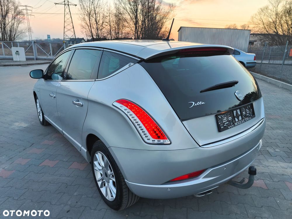 Lancia Delta 1.6 MJ Silver - 4