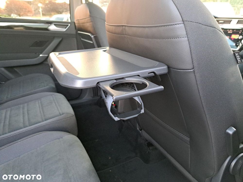 Volkswagen Touran - 22