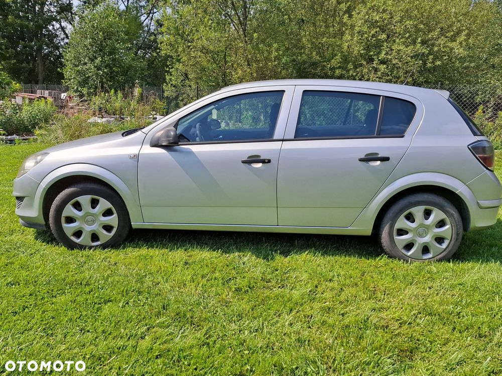 Opel Astra 1.4 Essentia - 1