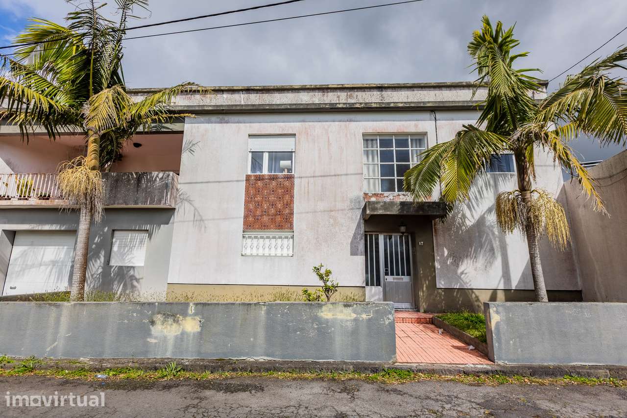 Moradia T3 - Fajã de Baixo - Grande imagem: 2/53