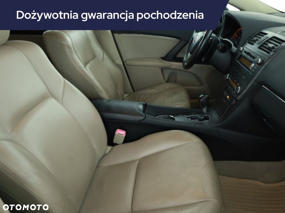 Toyota Avensis - 9