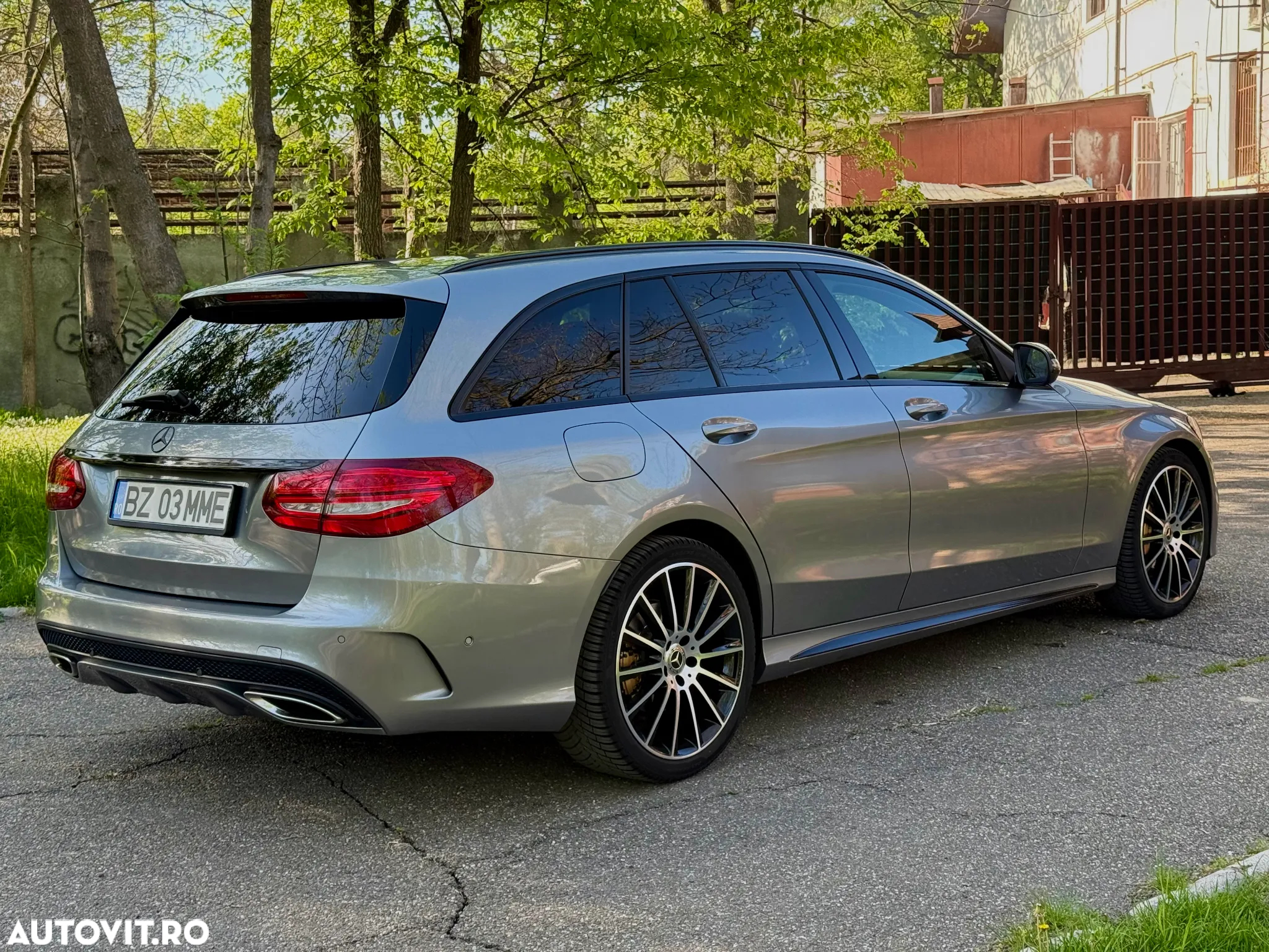 Mercedes-Benz C 300 T-Modell Aut. - 2