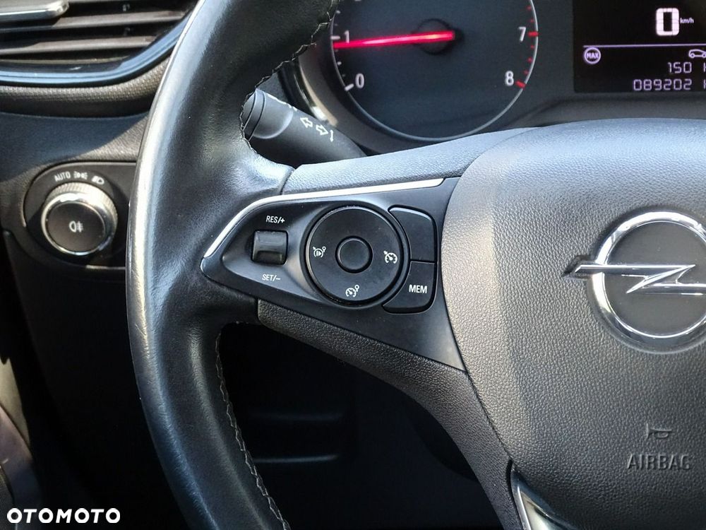 Opel Crossland X - 18