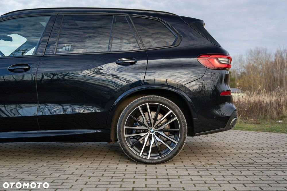 BMW X5 M M50d - 12