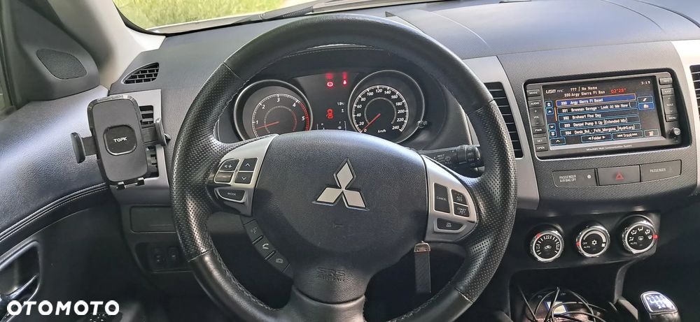 Mitsubishi Outlander 2.2 DI-D 4WD Invite - 34