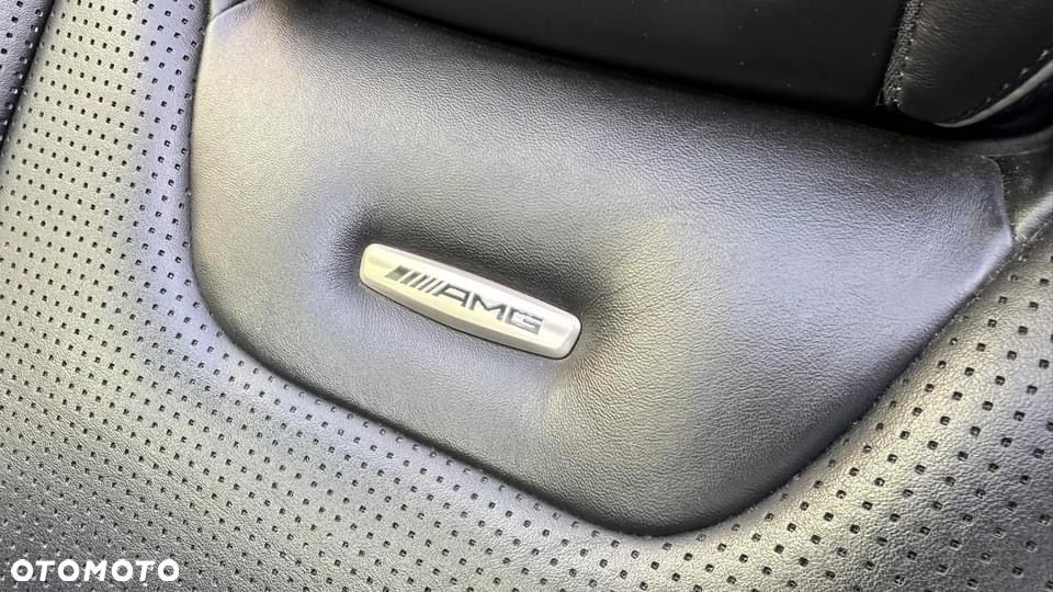Mercedes-Benz SL 63 AMG - 11