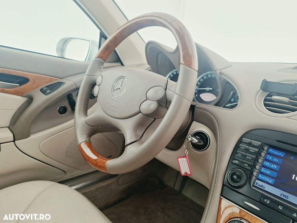 Mercedes-Benz SL - 16