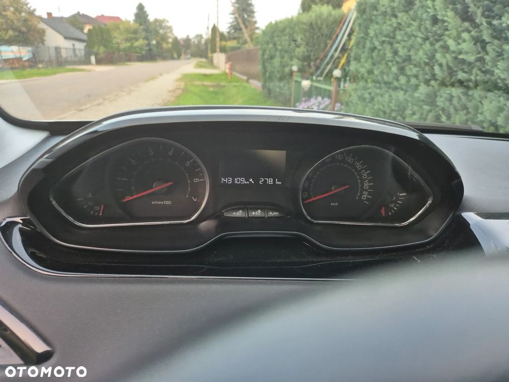 Peugeot 208 1.4 VTi Active - 9