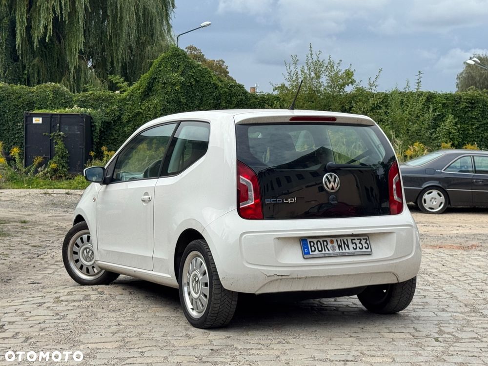 Volkswagen up! Eco (BlueMotion Technology) move - 3