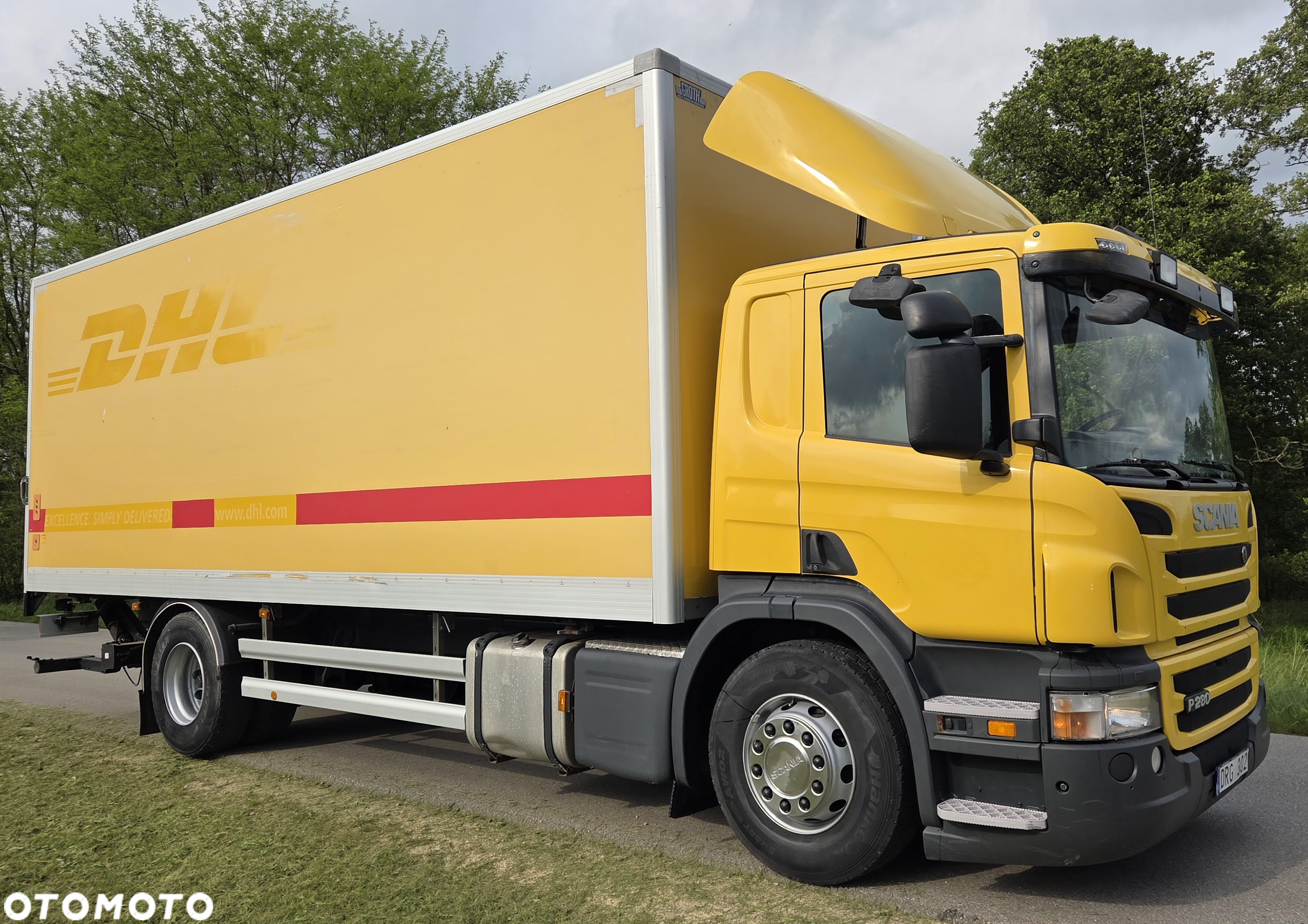 Scania P 280  izoterma 4x2 EURO 5 otwierany bok kontener - 2
