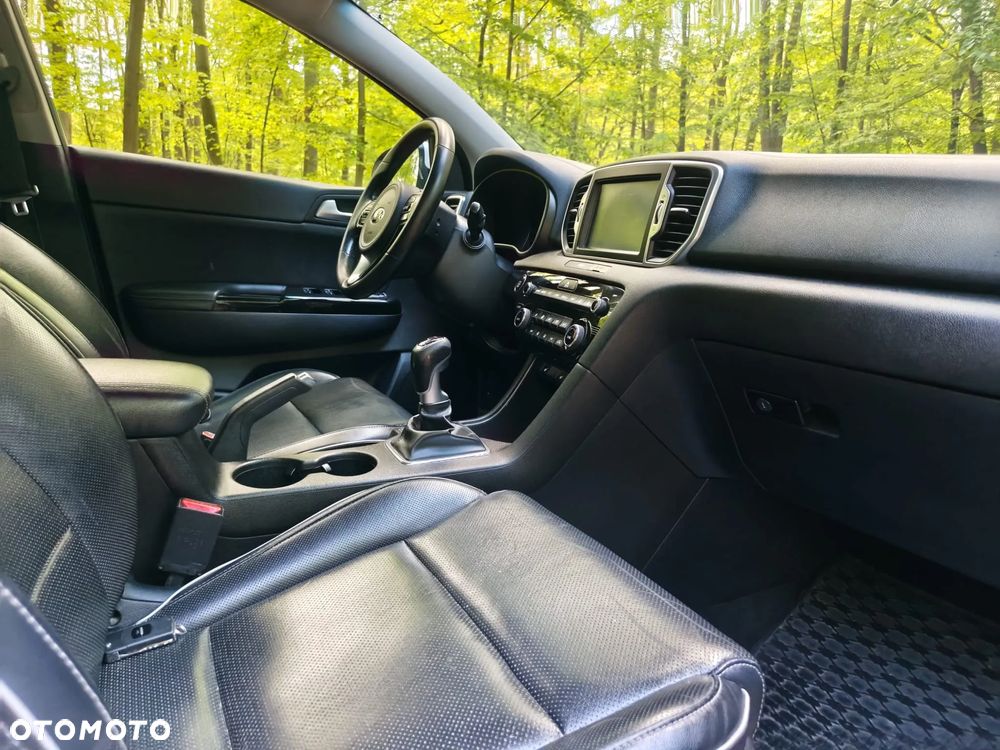 Kia Sportage 1.6 GDI 2WD DREAM-TEAM EDITION - 28