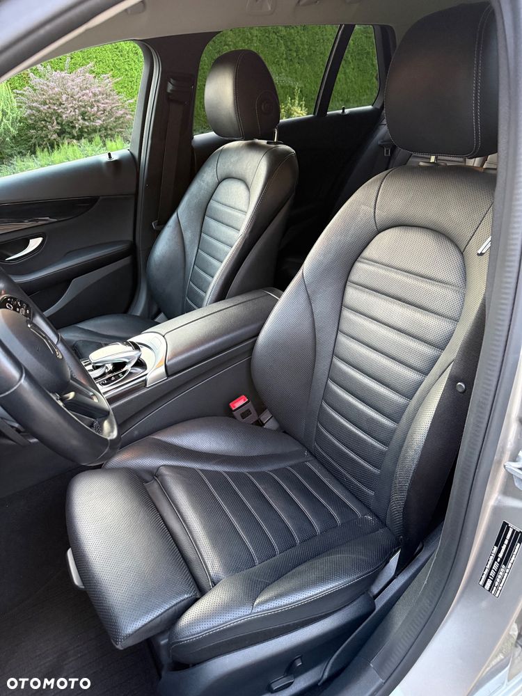 Mercedes-Benz Klasa C 220 d 4Matic 9G-TRONIC Night Edition - 10