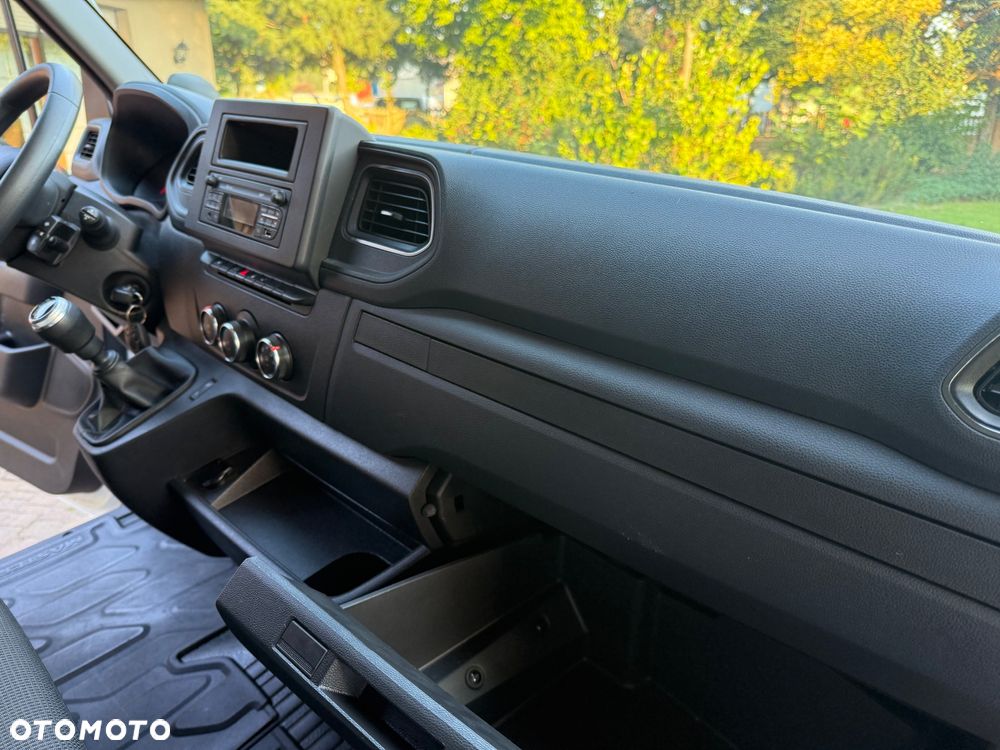 Renault Master - 29
