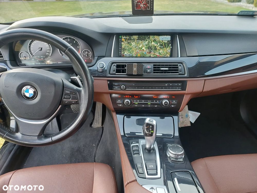 BMW Seria 5 520d xDrive Luxury Line - 17