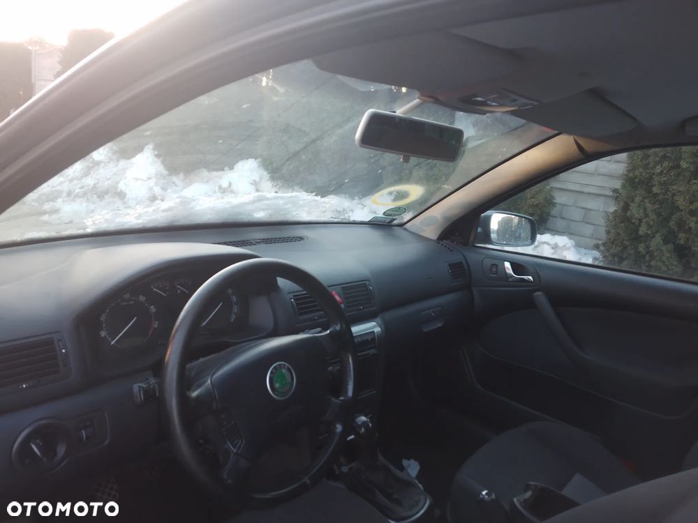 SKODA OCTAVIA I  00-10 1.6 BFQ   ROZRUSZNIK - 30