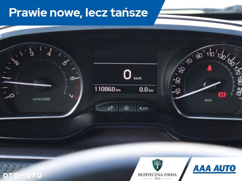 Peugeot 2008 - 12