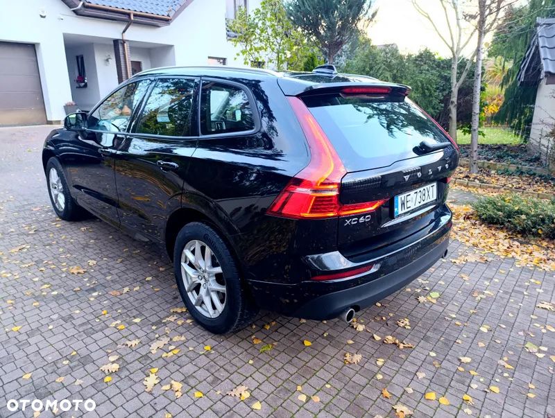 Volvo XC 60 T5 AWD Momentum Pro - 12