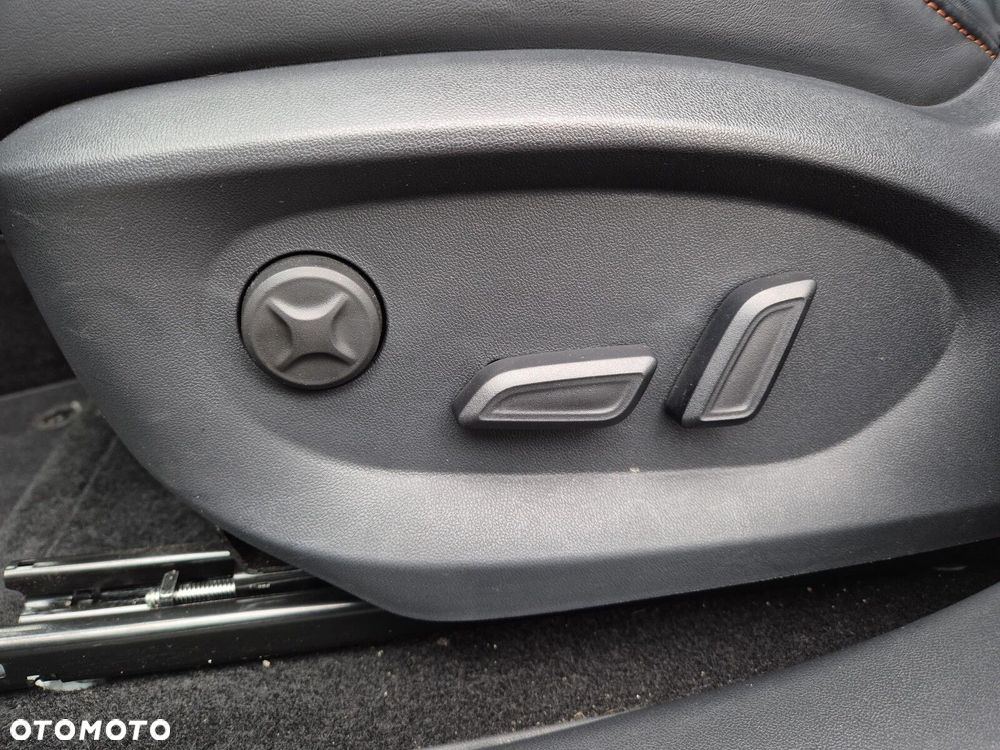 MG HS 1.5 T-GDI Exclusive DCT - 11