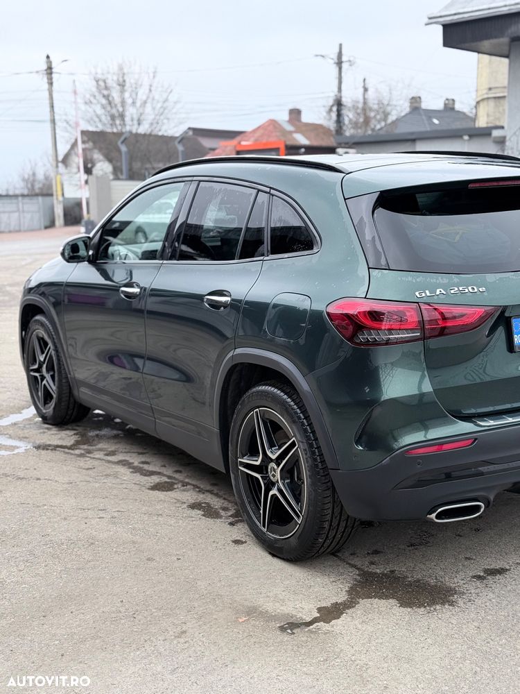 Mercedes-Benz GLA - 3