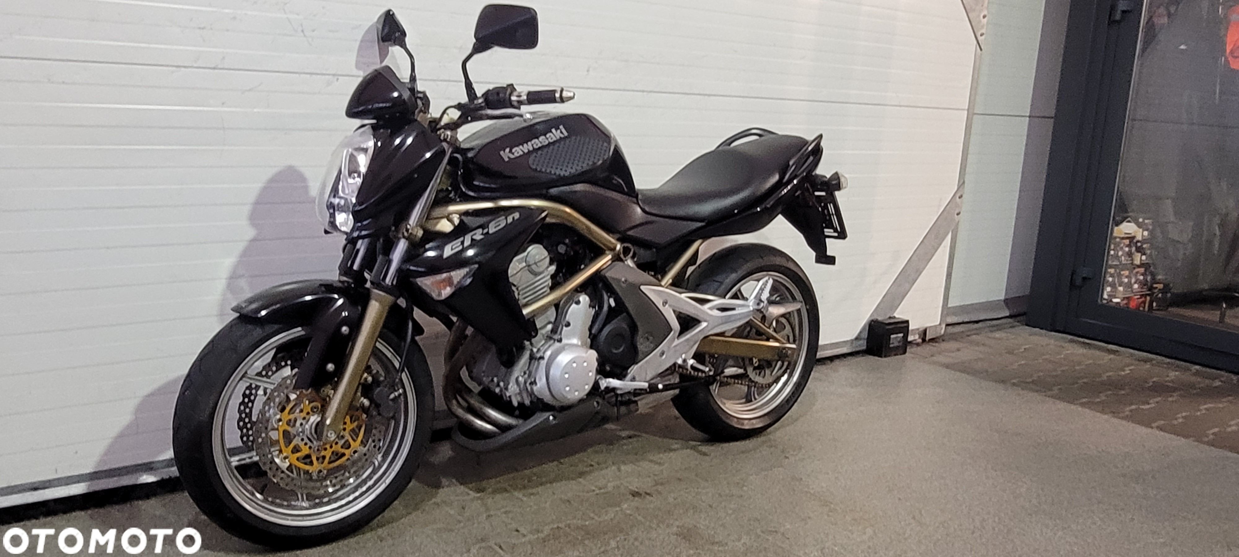 Kawasaki ER - 1