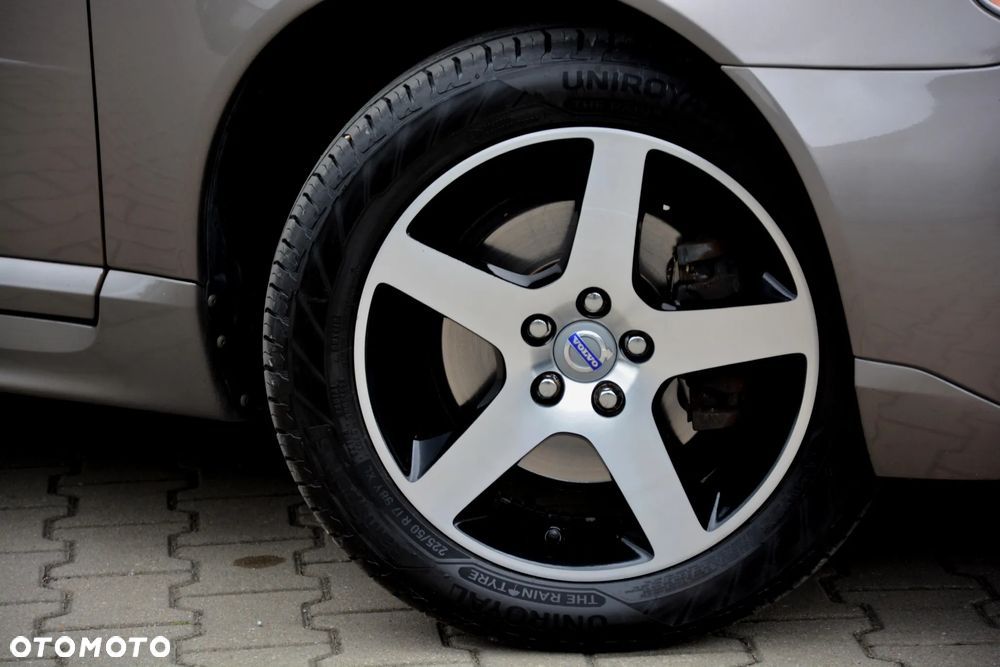 Volvo V70 2.0D Momentum - 14