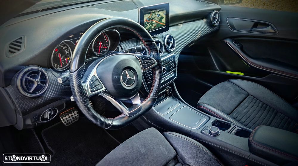 Mercedes-Benz A 200 7G-DCT AMG Line - 12