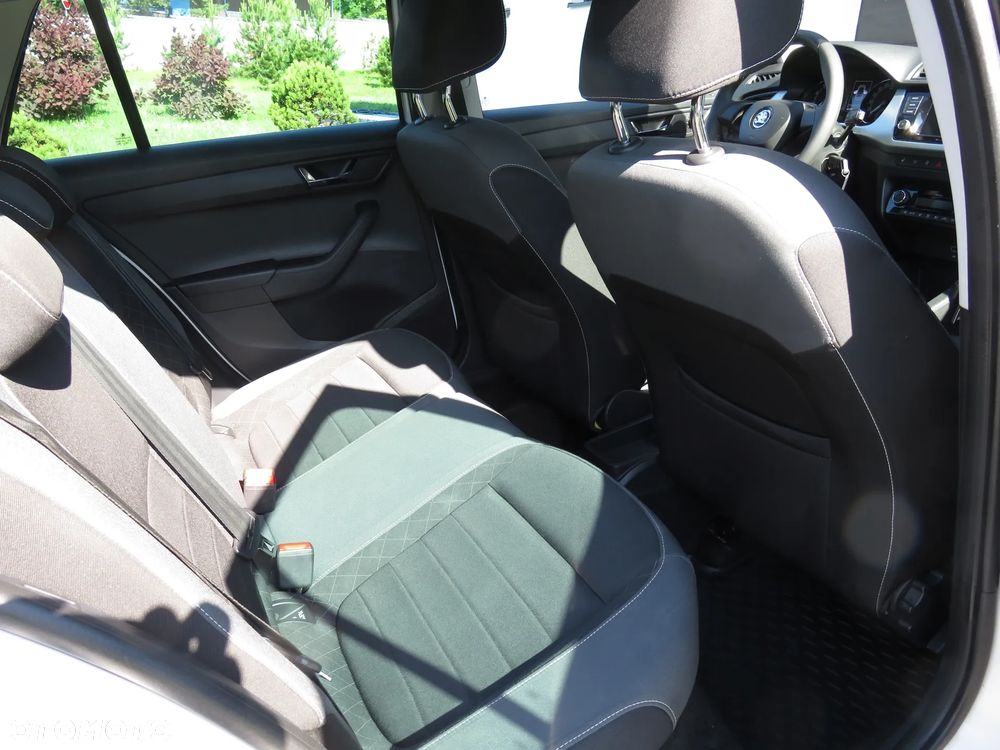 Skoda Fabia 1.0 Ambition Plus - 12