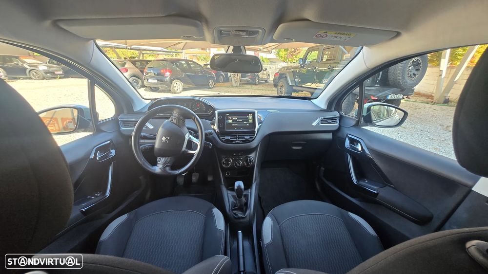 Peugeot 208 1.6 BlueHDi Style - 12