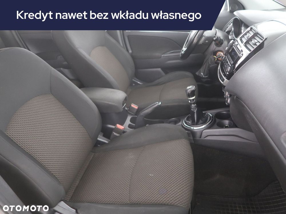 Mitsubishi ASX - 11