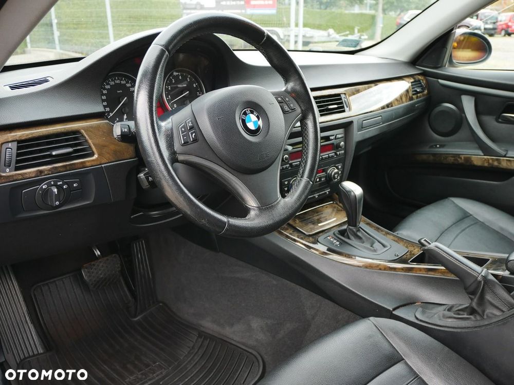BMW Seria 3 - 18