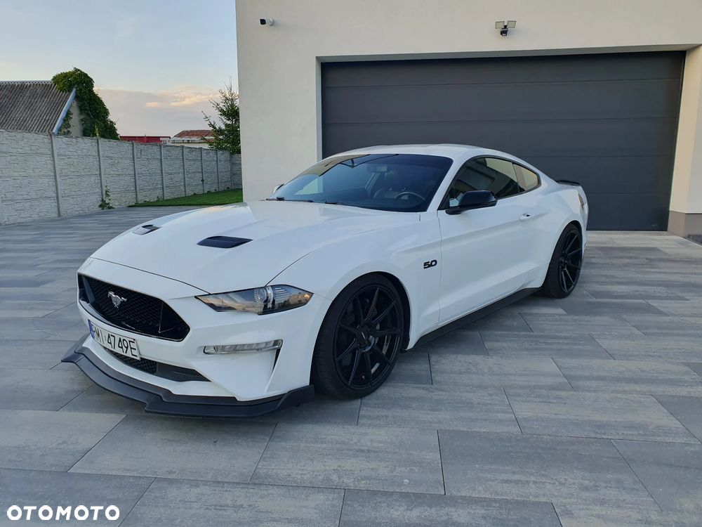 Ford Mustang - 8