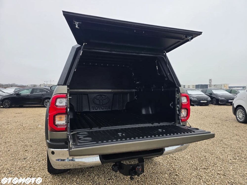 Toyota Hilux 2.8 D-4D Double Cab SR5+ 4x4 - 19