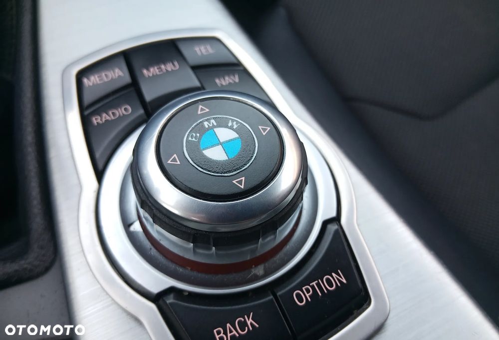 BMW Seria 3 318d Modern Line - 12