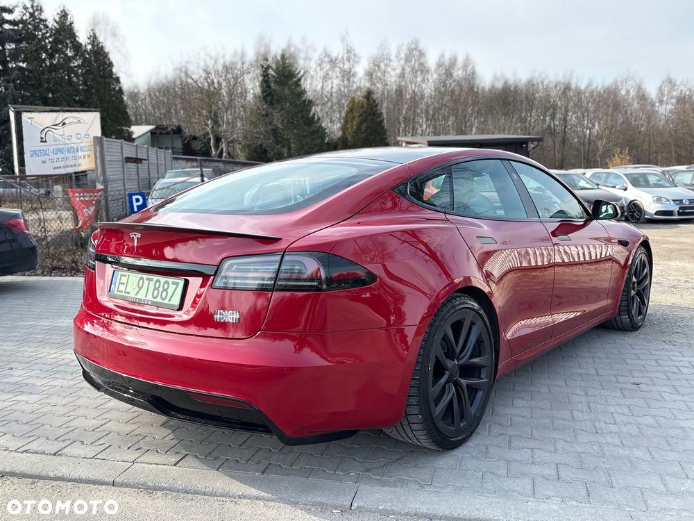 Tesla Model S - 33