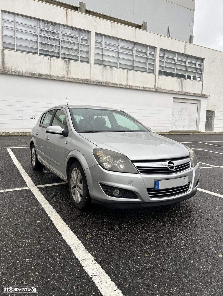 Opel Astra 1.3 CDTI Cosmo - 2