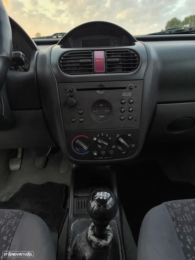 Opel Corsa 1.7 DTi 16V Elegance - 7