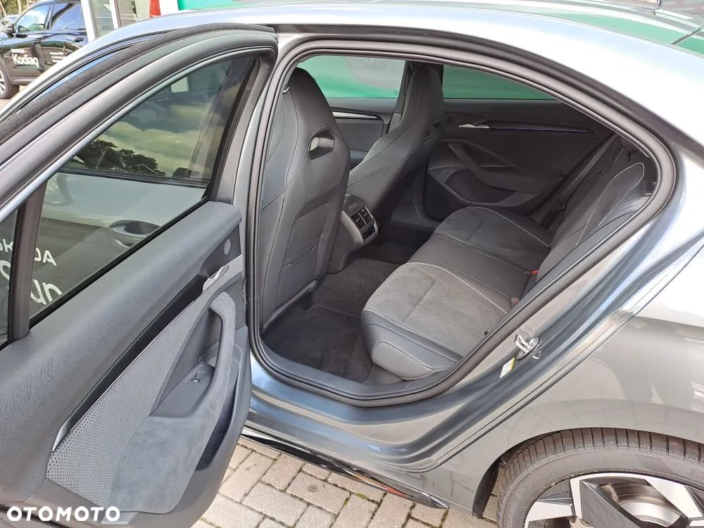 Skoda Superb 2.0 TSI Sportline DSG - 7
