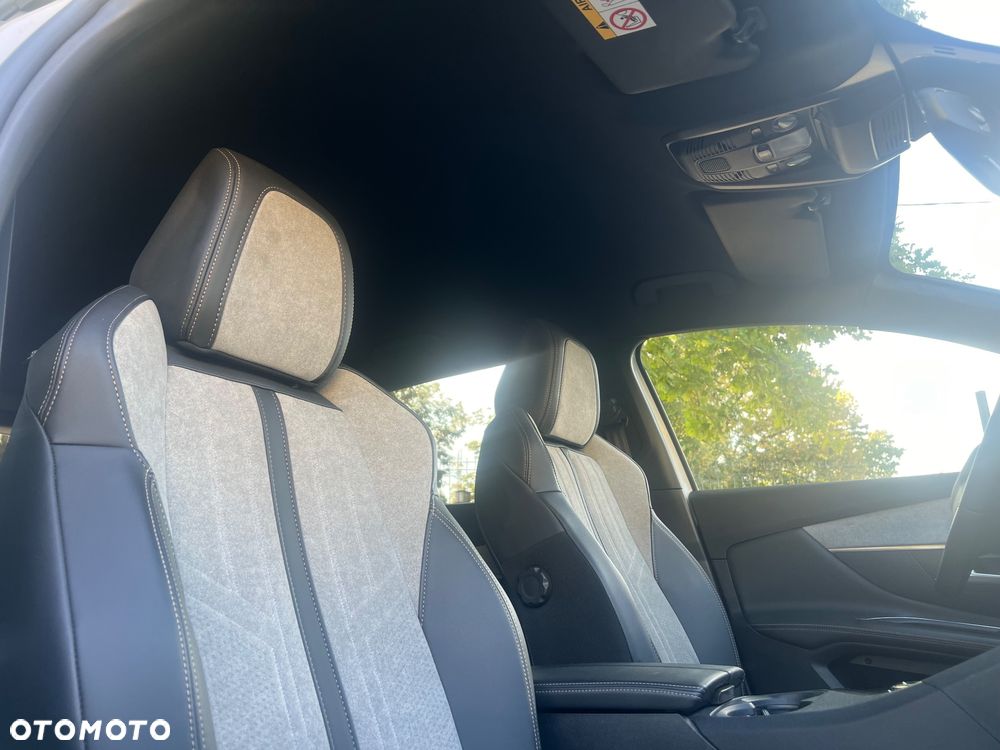 Peugeot 3008 Plug-In Hybrid 225 e-EAT8 GT - 20