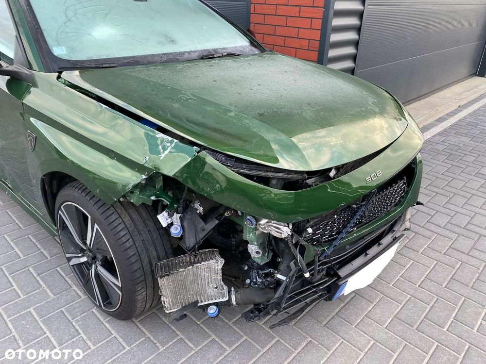 Peugeot 308 BlueHDi 130 EAT8 GT - 27