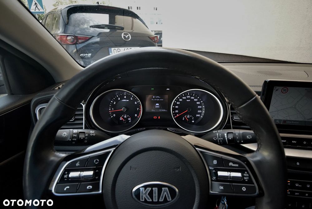Kia Ceed - 21