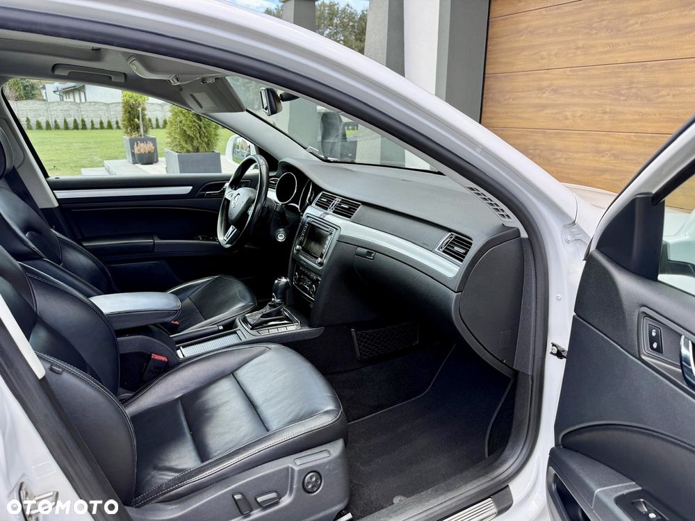 Skoda Superb 2.0 TDI Green tec 4x4 DSG Exclusive - 16