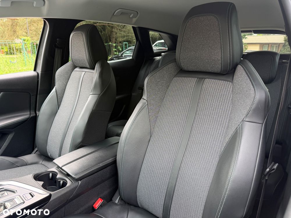 Peugeot 3008 BlueHDi 130 Stop & Start EAT8 Allure Pack - 24