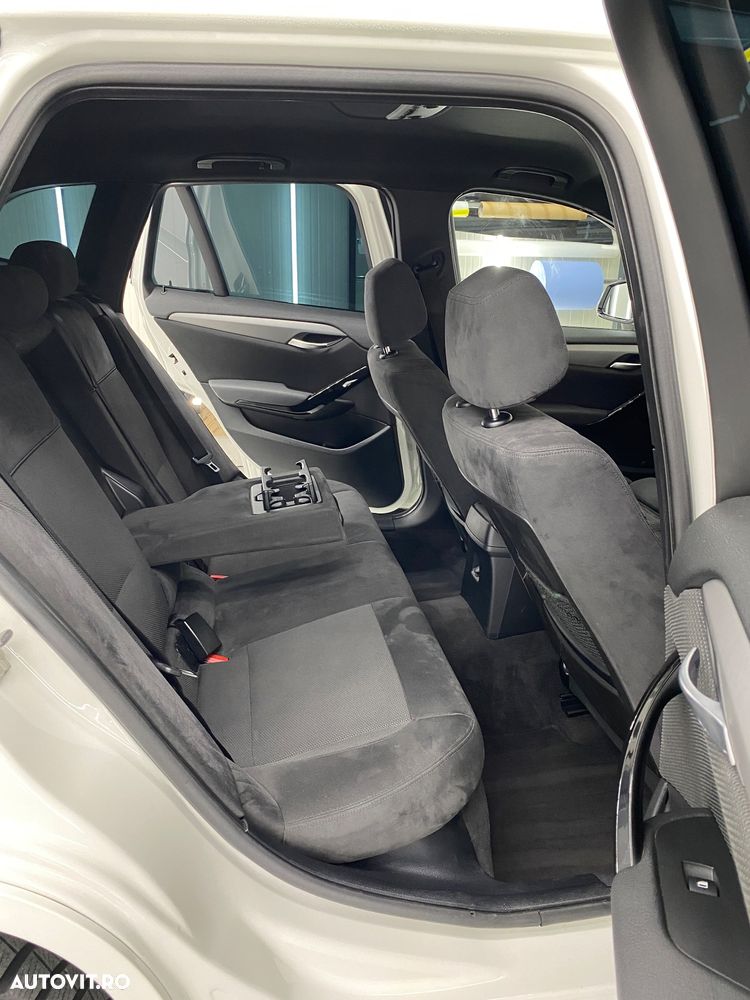 BMW X1 xDrive25d Aut. Sport Line - 8