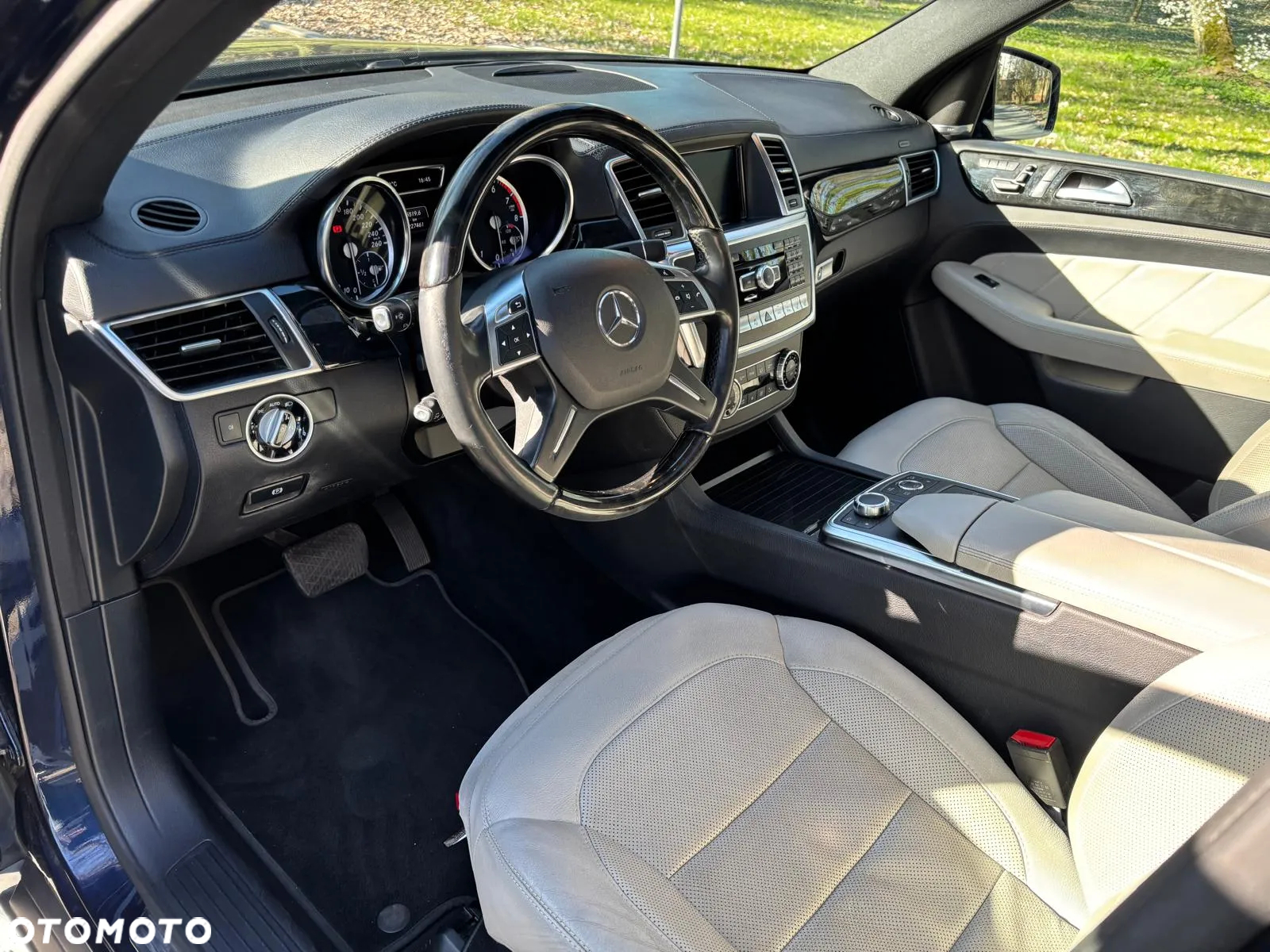 Mercedes-Benz GL 400 4-Matic - 18