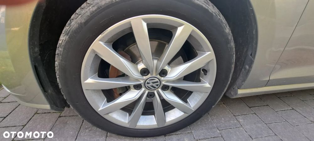 Volkswagen Golf 1.4 TSI BMT Highline - 24